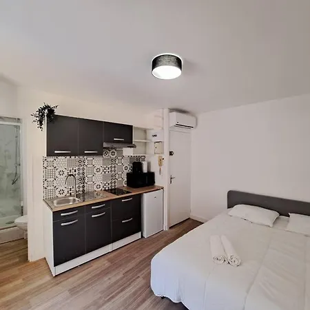 Lägenhet Palerme - Studio Confortable Et Idealement Situe